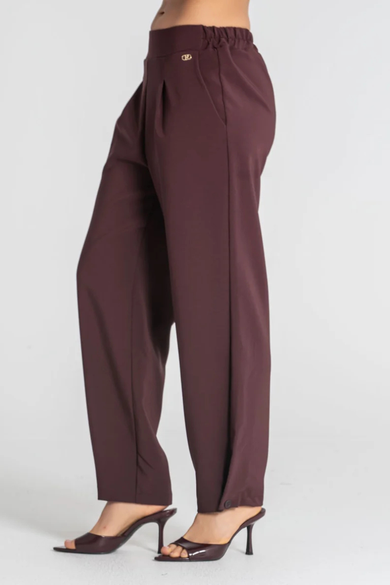 Calça Rüga com Botões no Fundo Beringela