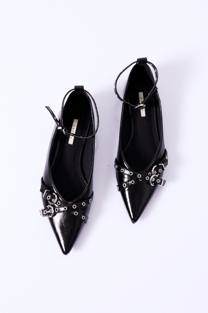 Ballerine à œillets noire - CORINA