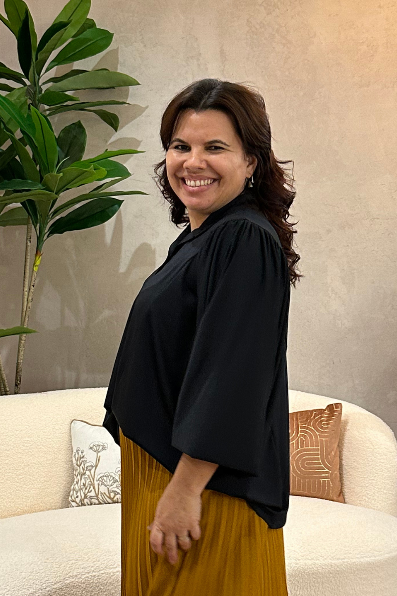 Blusa StéllaFit Manga Balão Preta