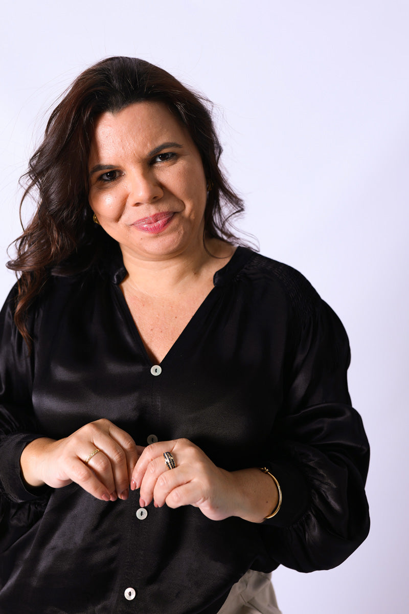 Camisa Zaya Satinada Negra