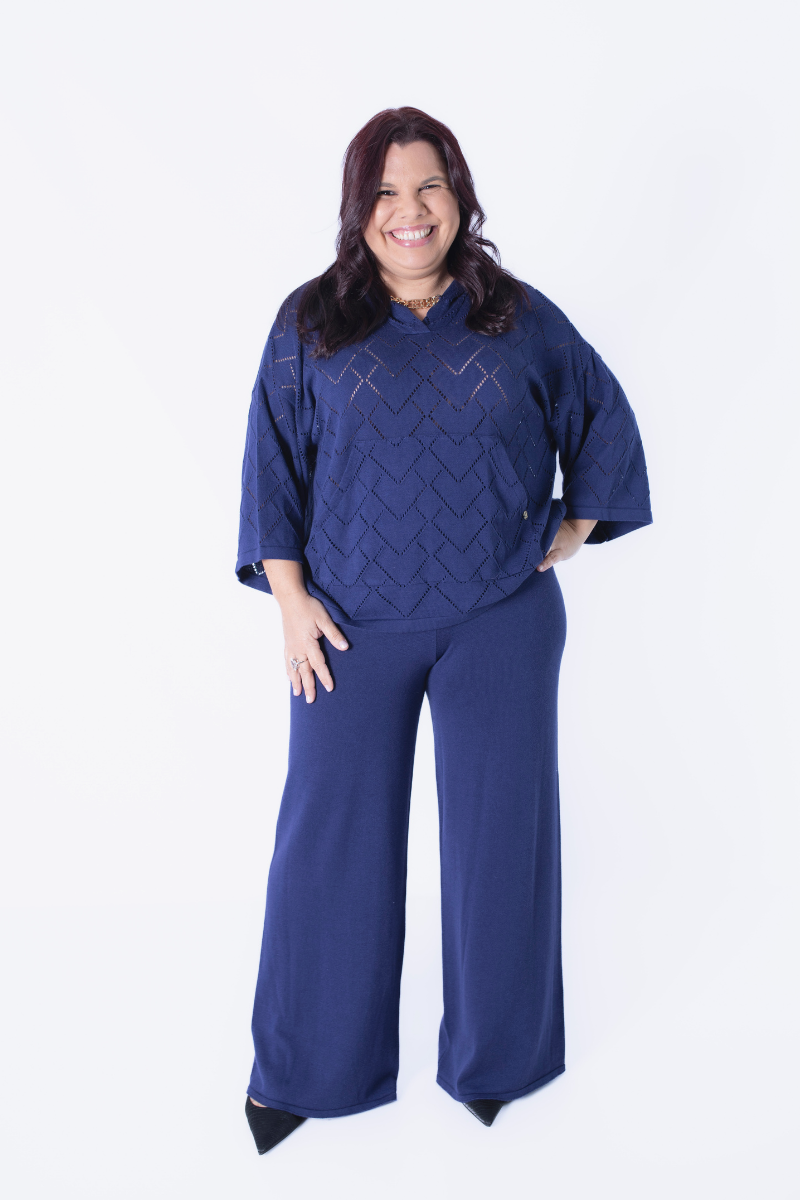 Camisola Corações Perfurados Capuz Azul Marinho - RUGA