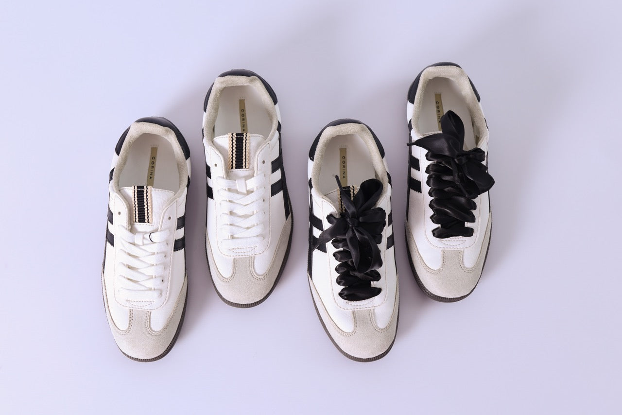 Zapatillas Retro Negro y Blanco - CORINA