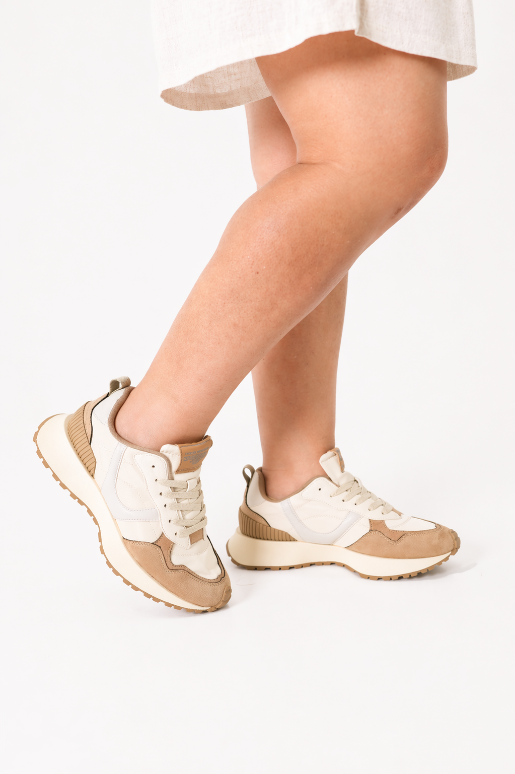 Ténis Corina Estilo Running Camel