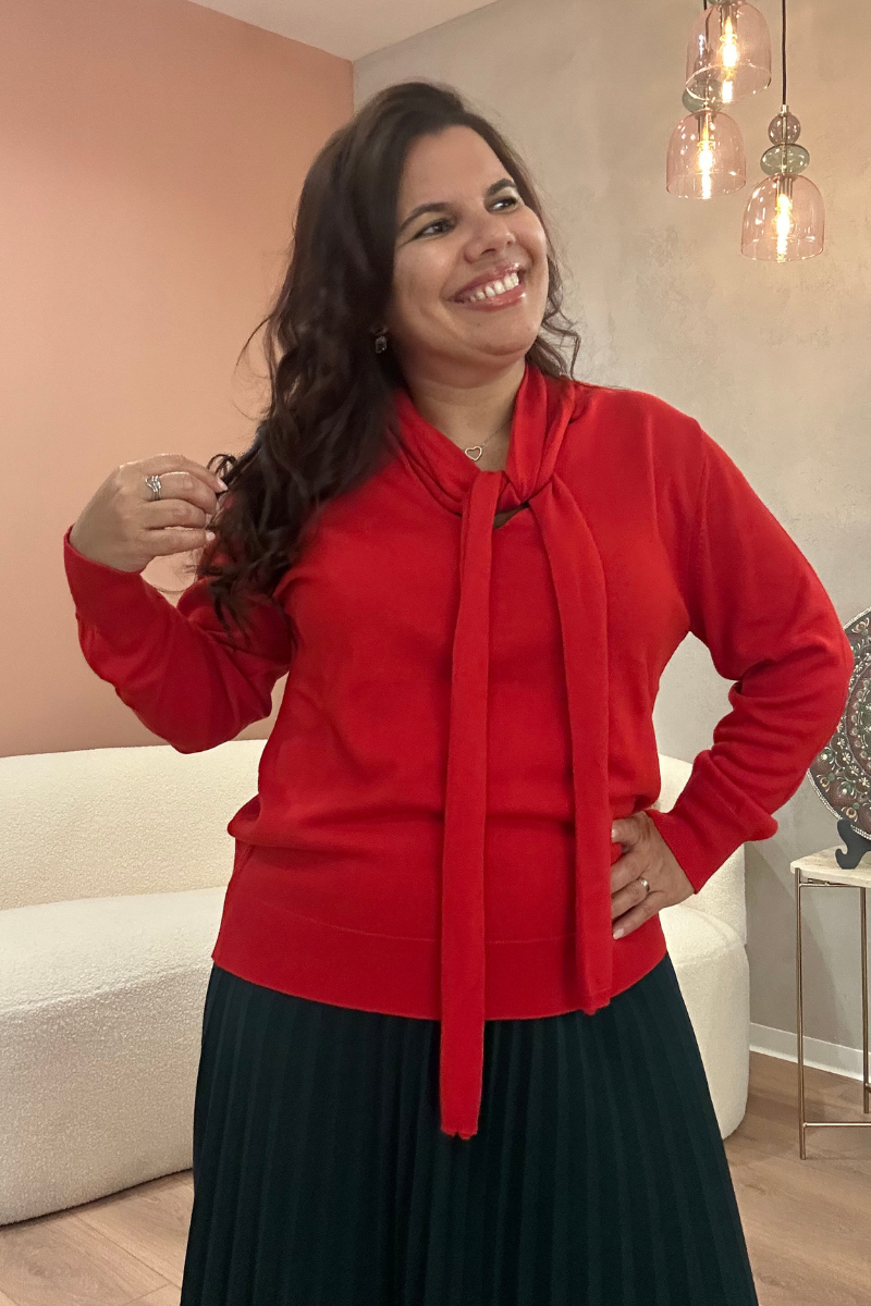Camisola Rüga com Laço Vermelho