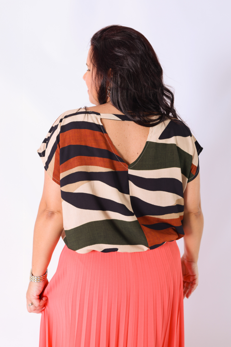 Blusa Padrão Geométrico