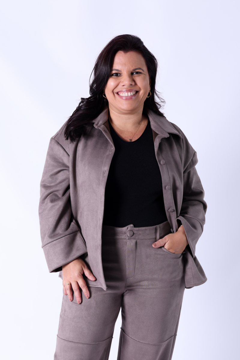 Chemise Oversize Taupe avec Boutons – RUGA