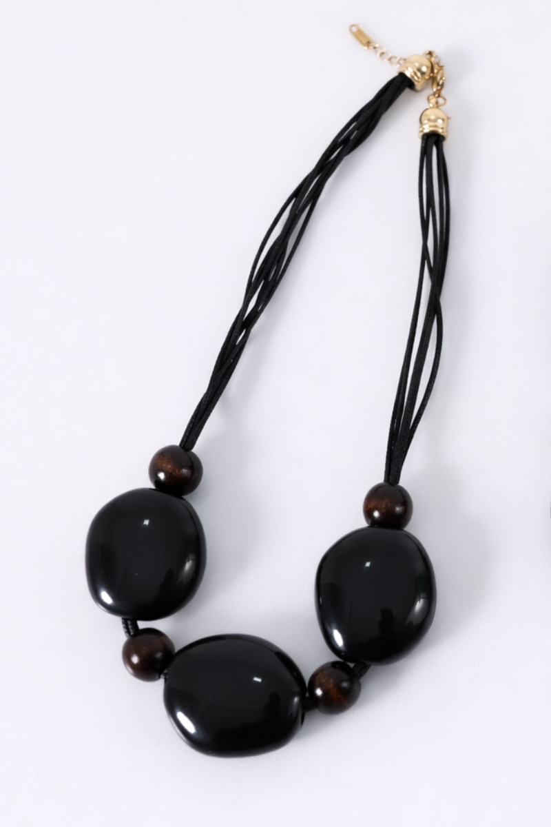 Collar Rojo de Piedra