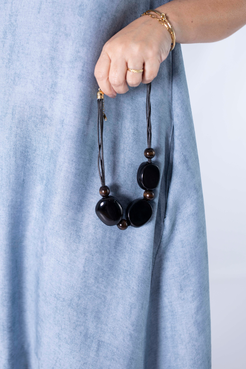 Collar Rojo de Piedra