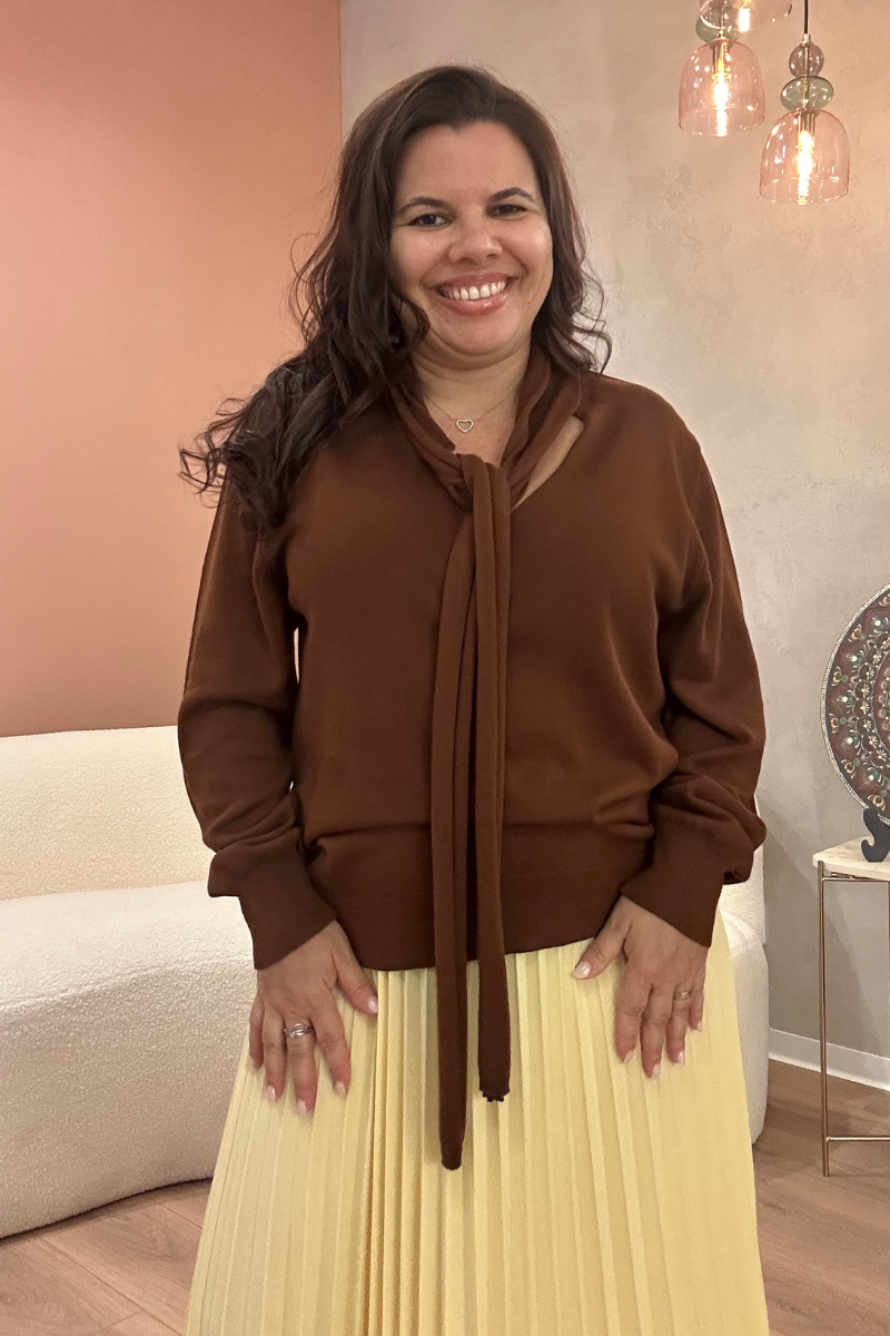 Camisola Rüga com Laço Castanho