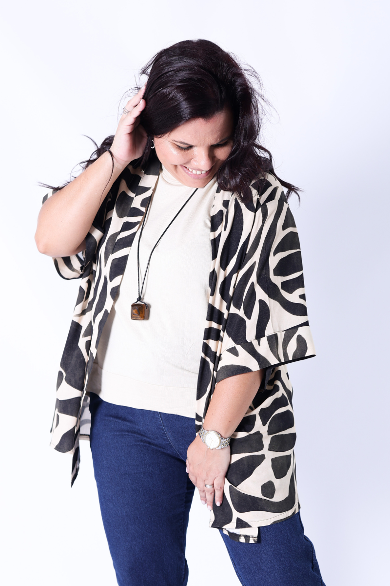 Quimono Padrão Abstrato