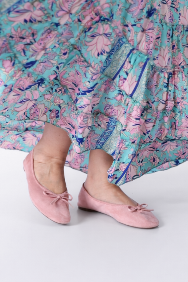 Sabrina Corina com Laço Rosa