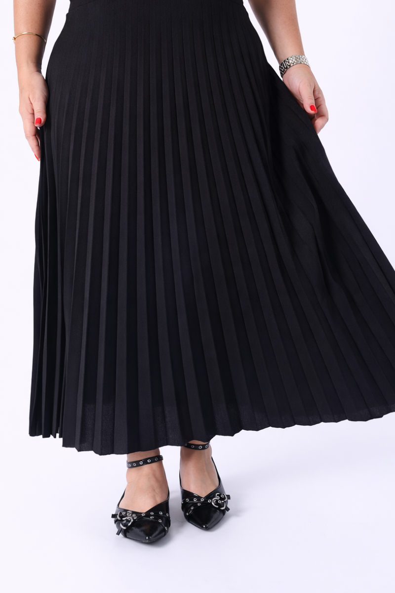 Falda Plisada Lara Negra