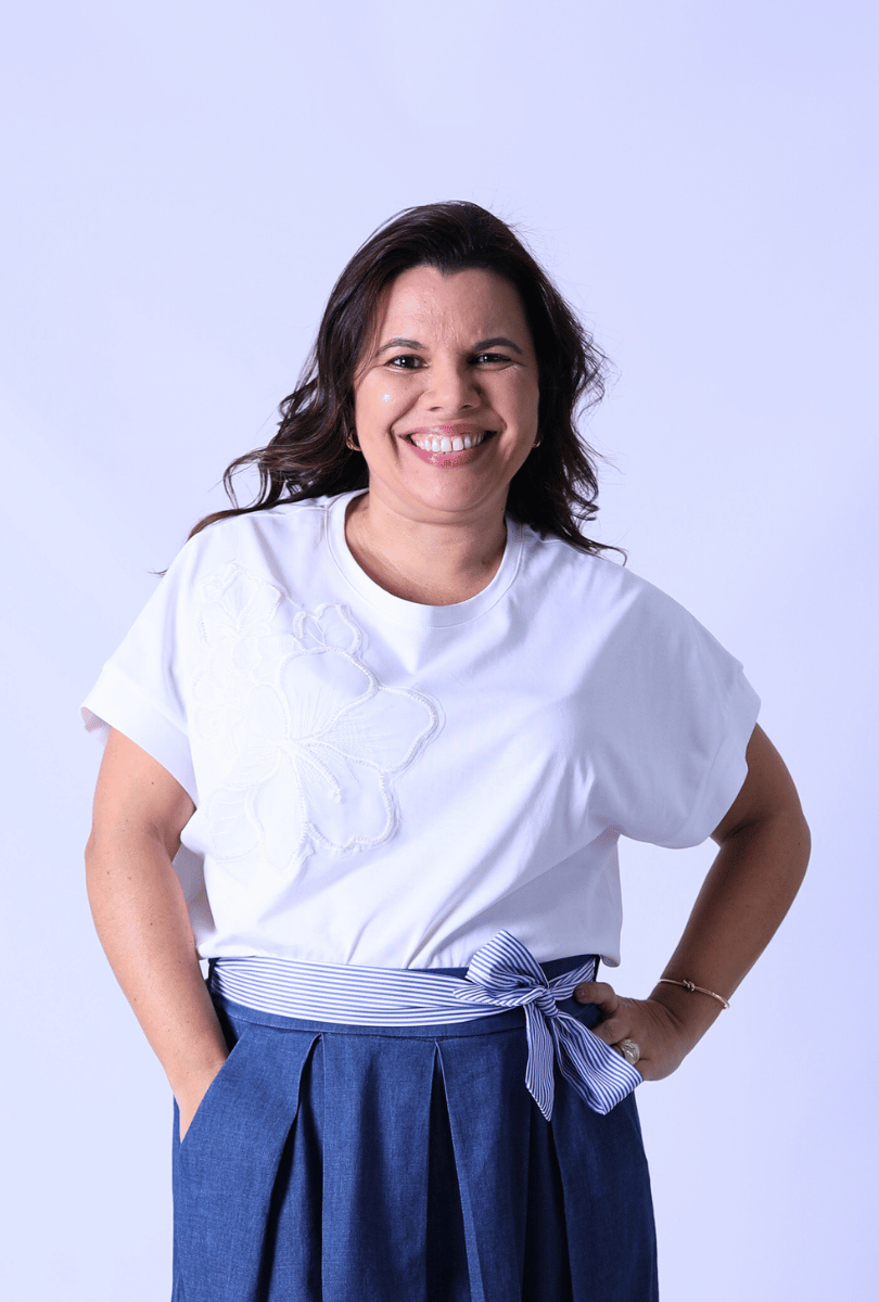 T-Shirt Flor Bordada Blanca