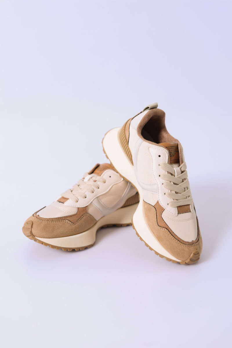 Baskets style running Camel - CORINA